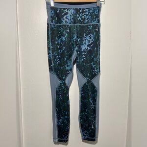 Lululemon running in the city 7/8 size 4